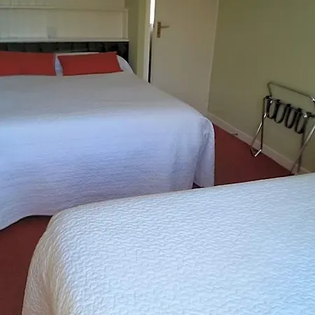 Ardrinane House Bed & Breakfast 3*