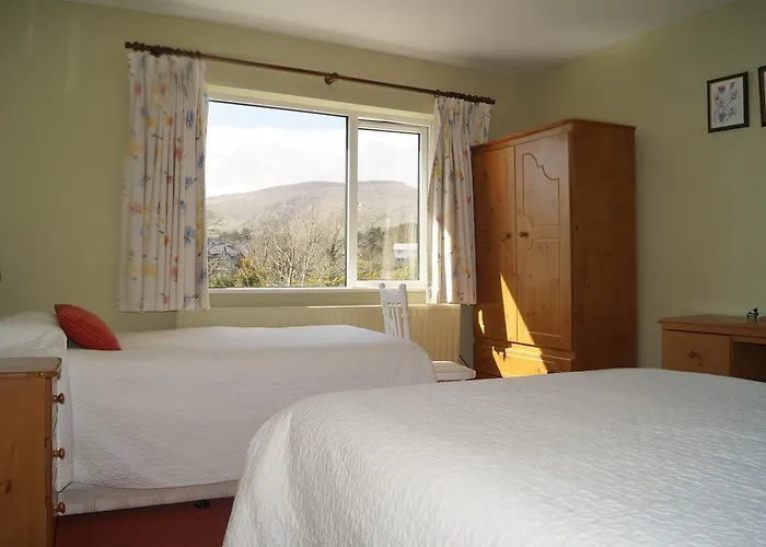 Ardrinane House Bed & Breakfast 3*